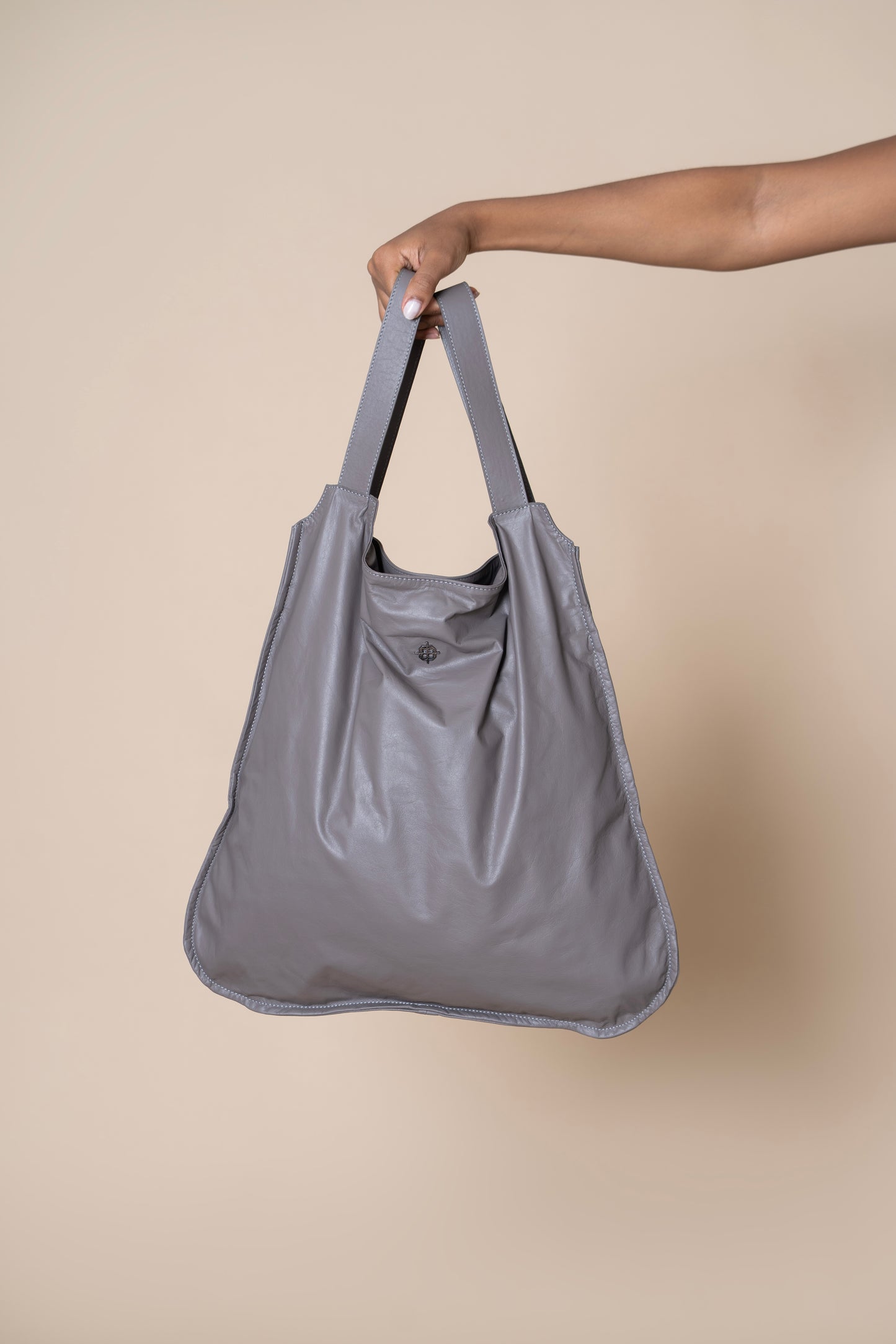Mochila Carlota Concreto