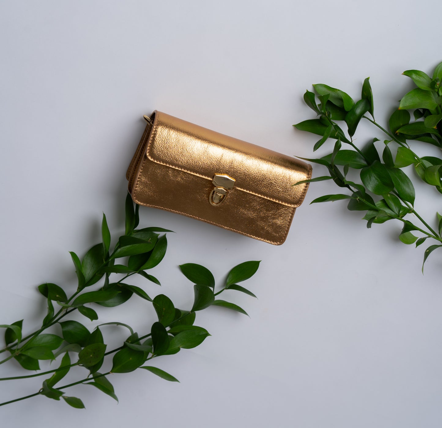 Bolsa Francesca Metalizada Bronze