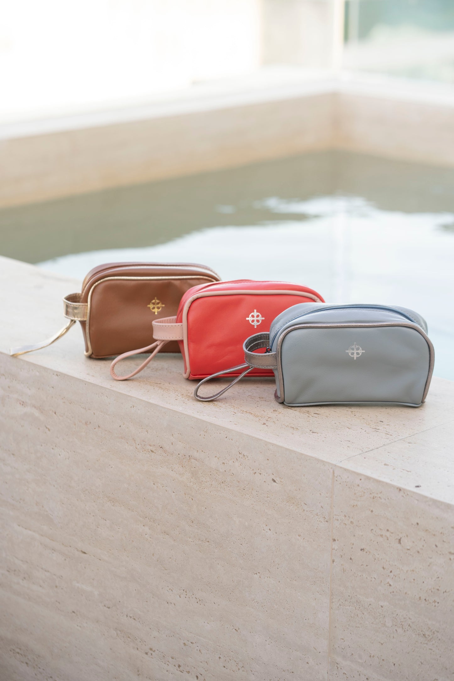 Necessaire Veneza Vermelho Rubra / Camel
