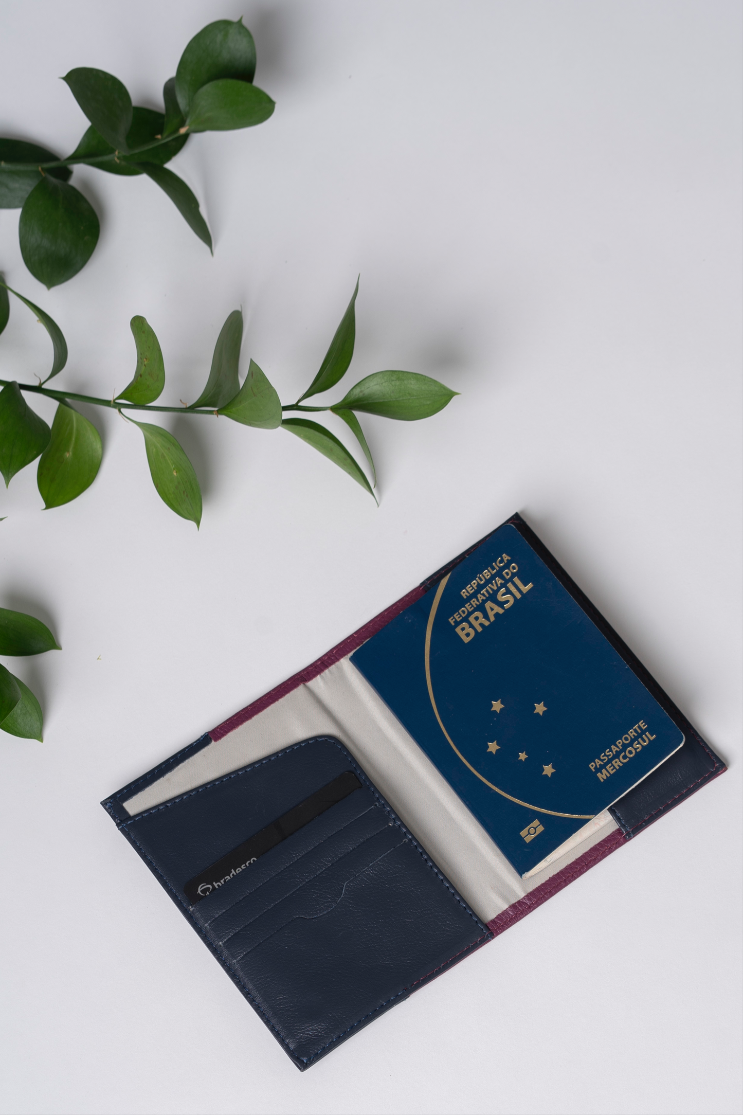 Napoli Beetroot / Navy Blue Passport Holder