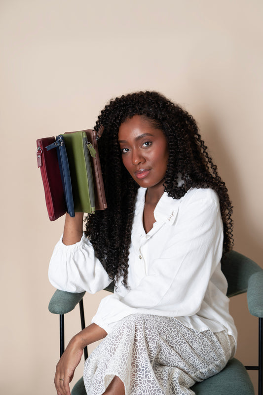 Necessaire Cagliari Vermelho Óxido/Azul Profundo/Verde Fícus/Expresso