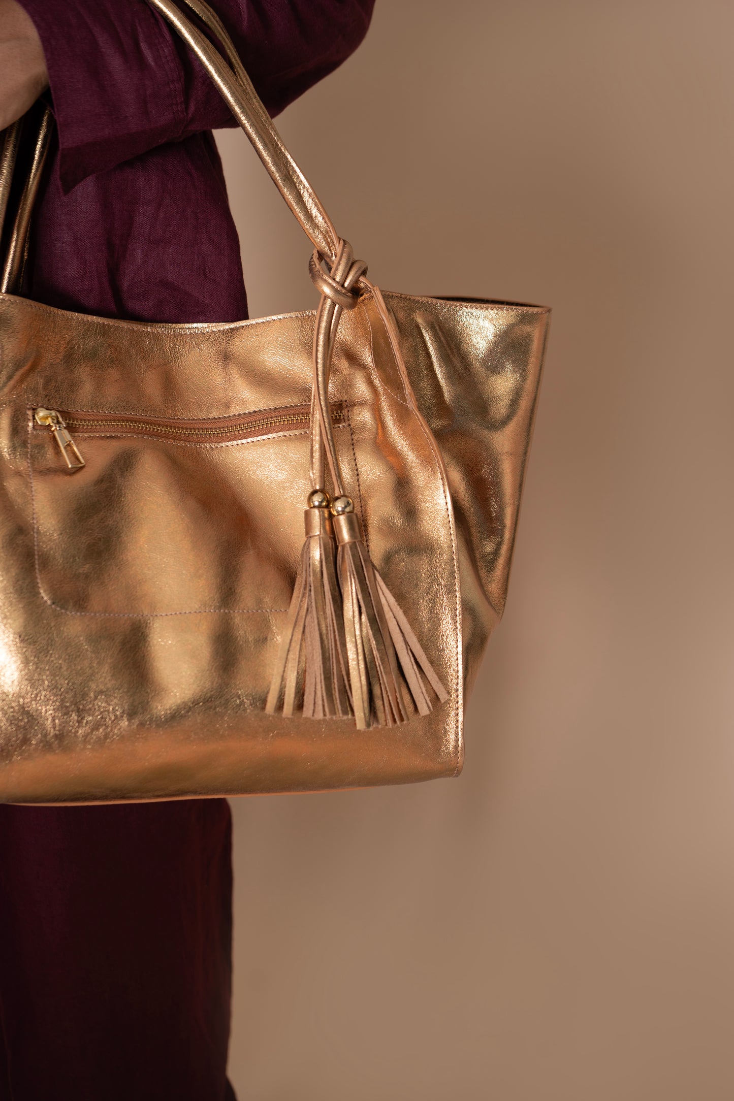Bolsa Bella Metalizado Bronze