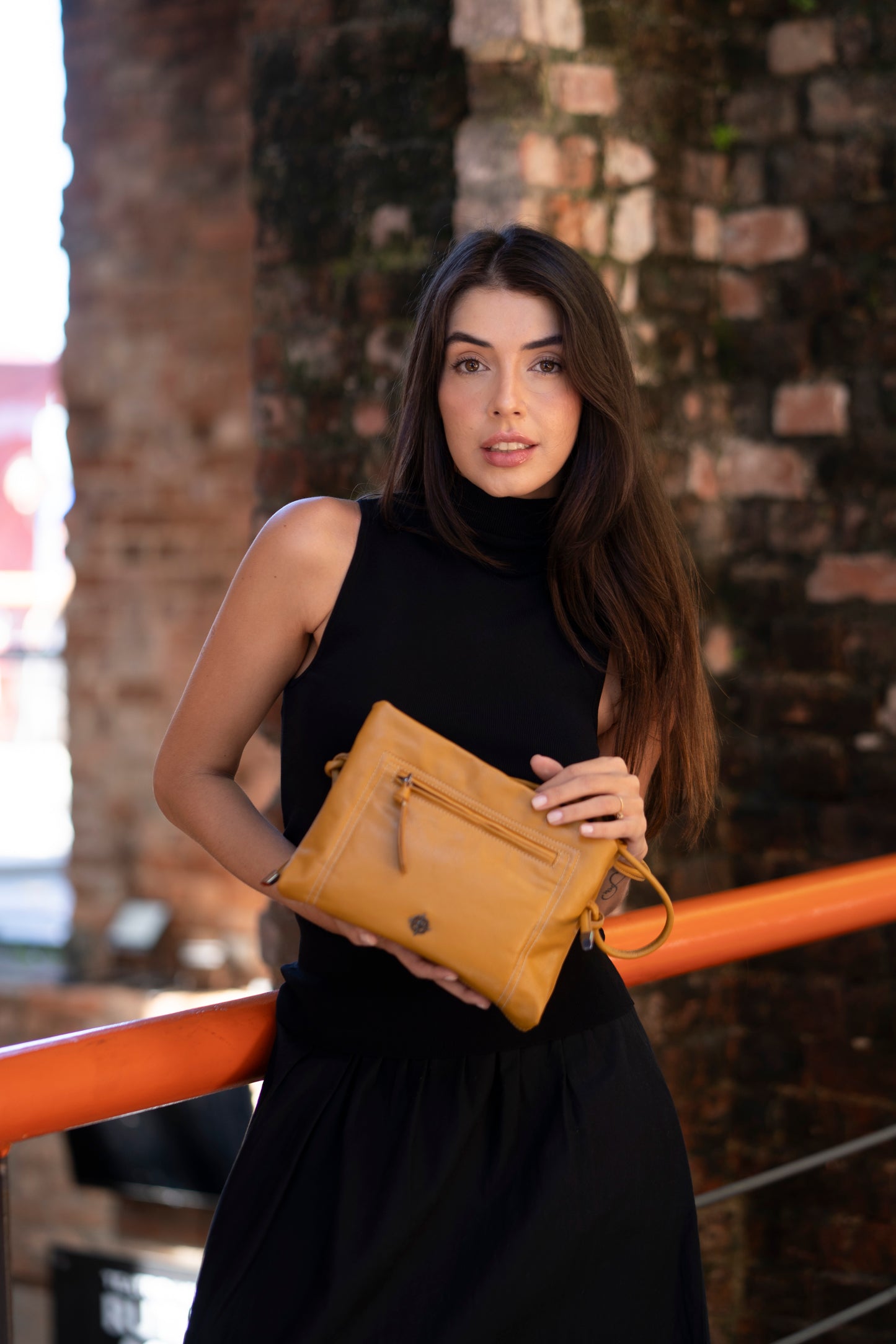 Bolsa Cristina Ocre