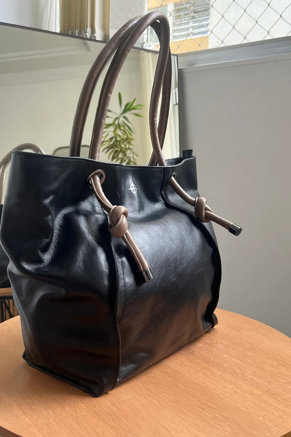 Bolsa Alessia Preto / Fendi