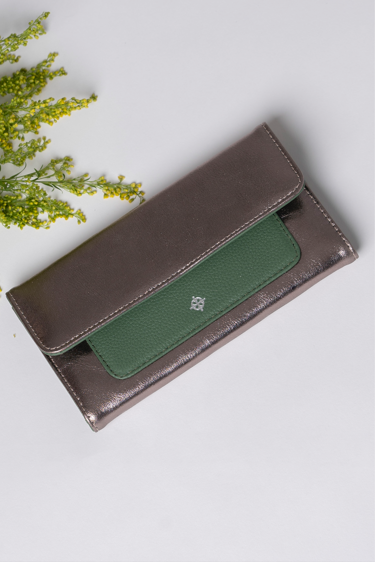 Pisa Wallet Metallic Graphite / Forest