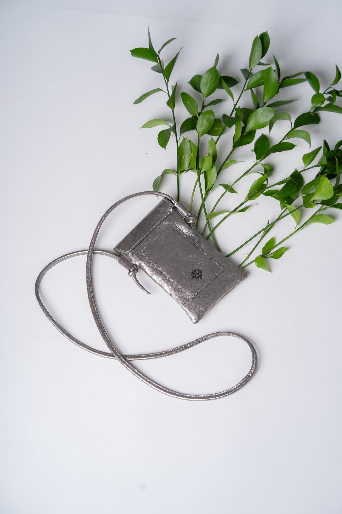 Rimini Metallic Graphite Cell Phone Holder