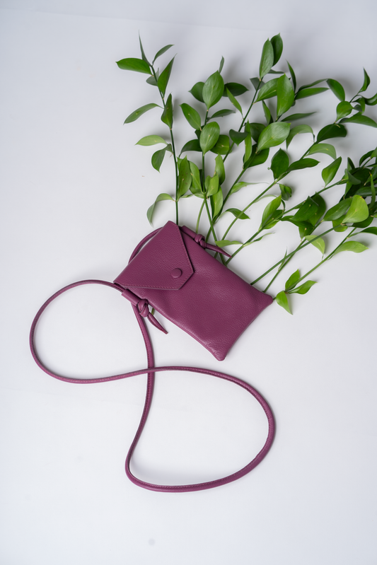 Rimini Beet Cell Phone Holder