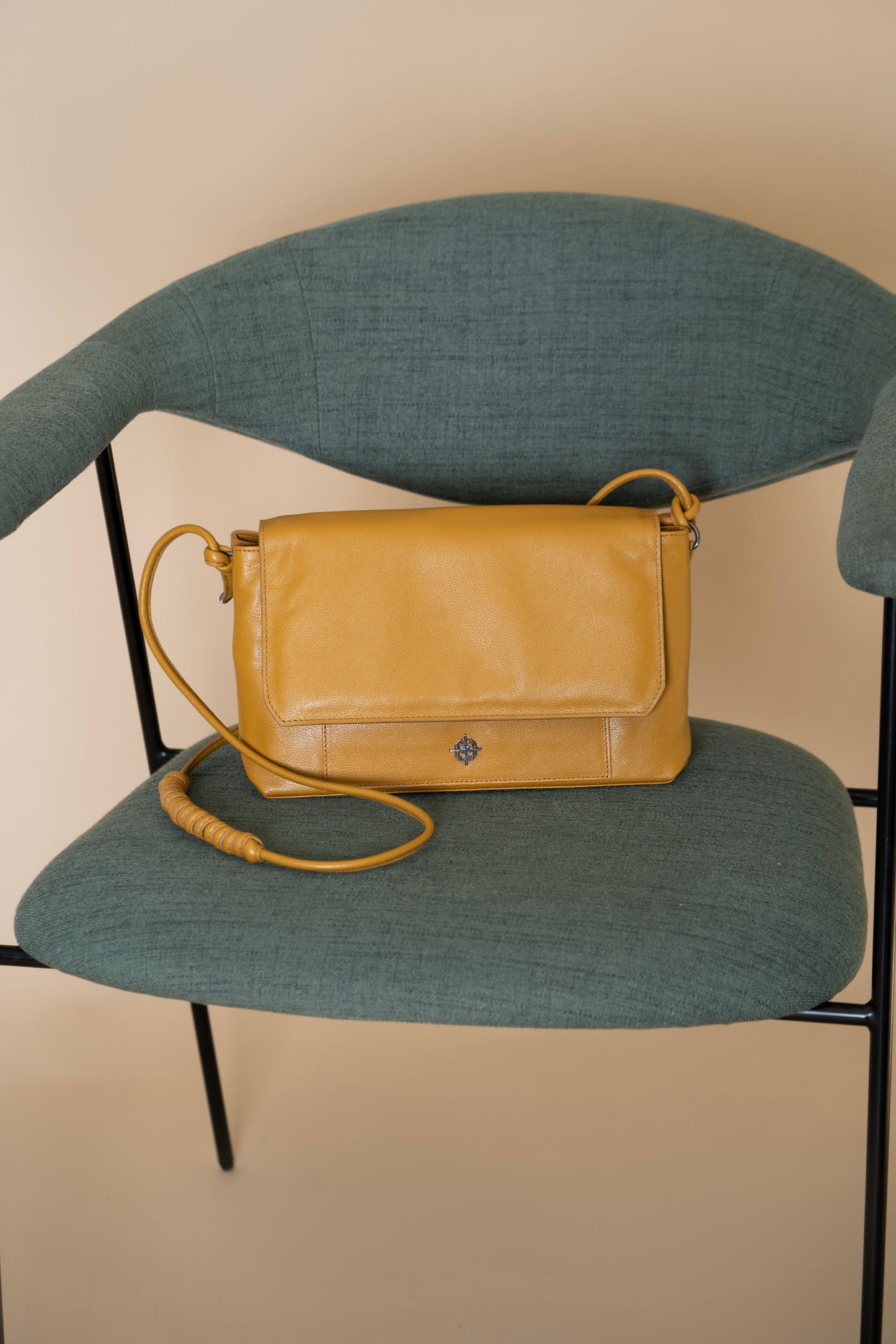 Bolsa Lucia Ocre