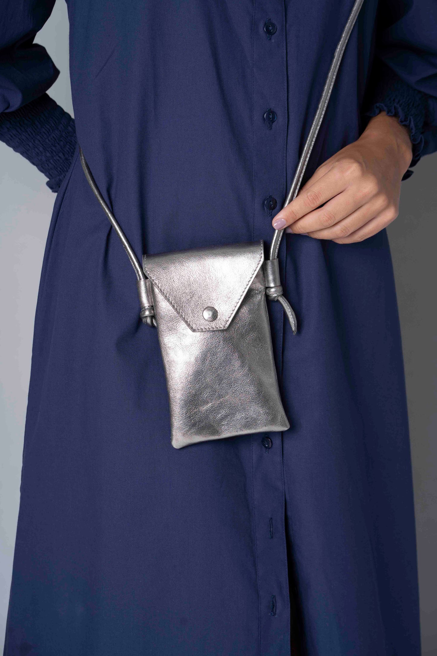 Rimini Metallic Graphite Cell Phone Holder