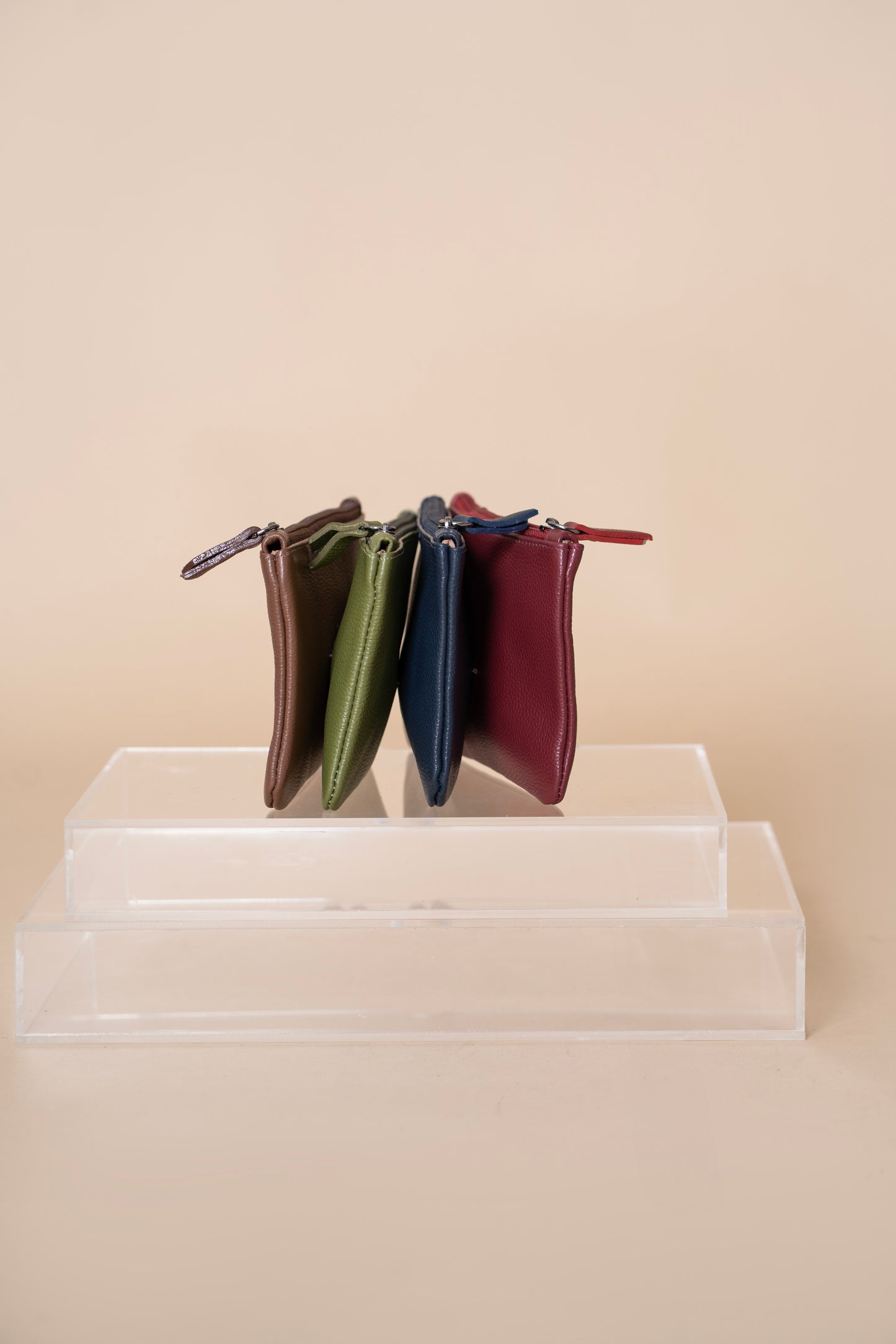 Necessaire Cagliari Vermelho Óxido/Azul Profundo/Verde Fícus/Expresso