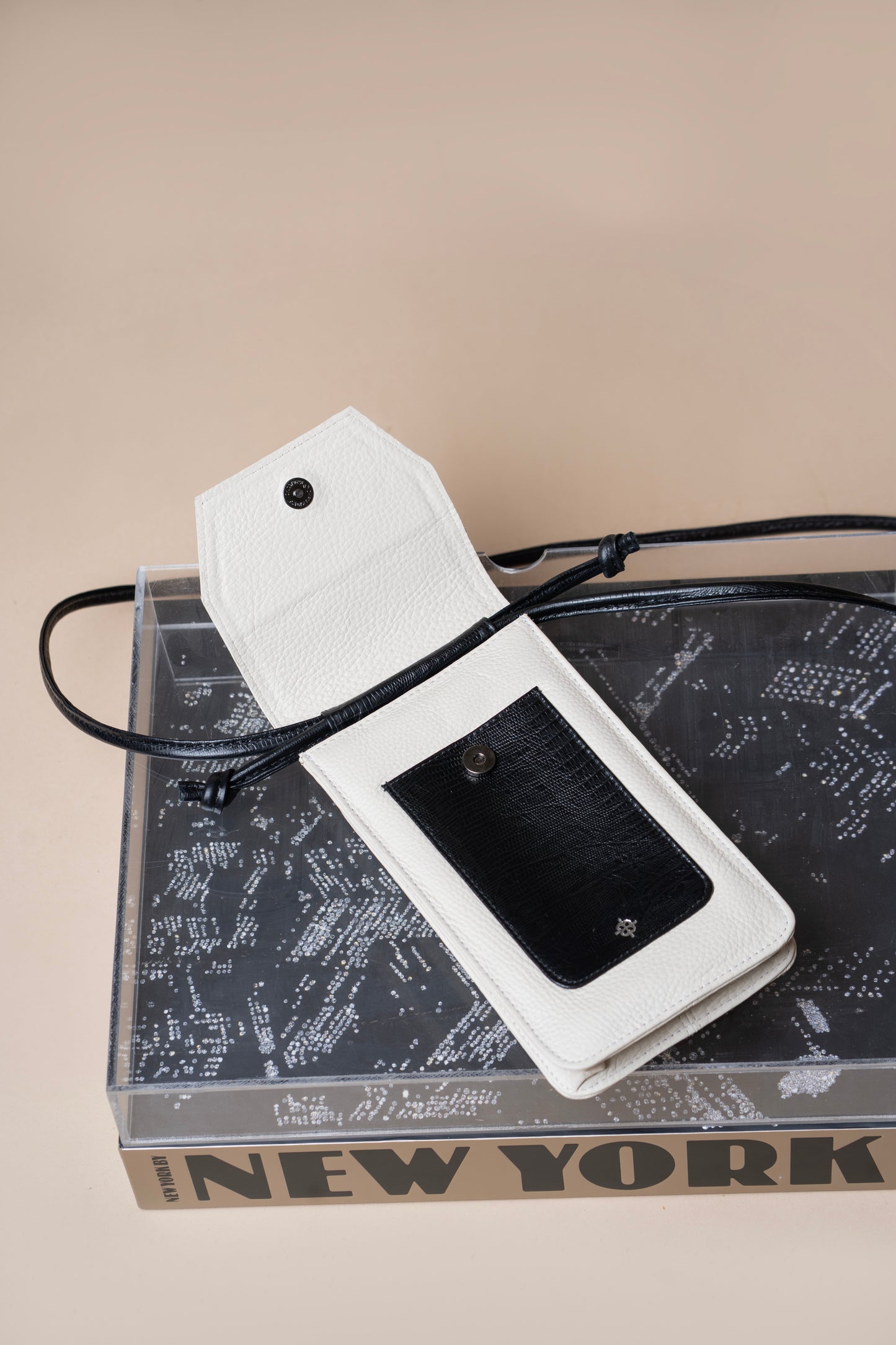 Porta Celular Riccione Off White / Lezard Preto