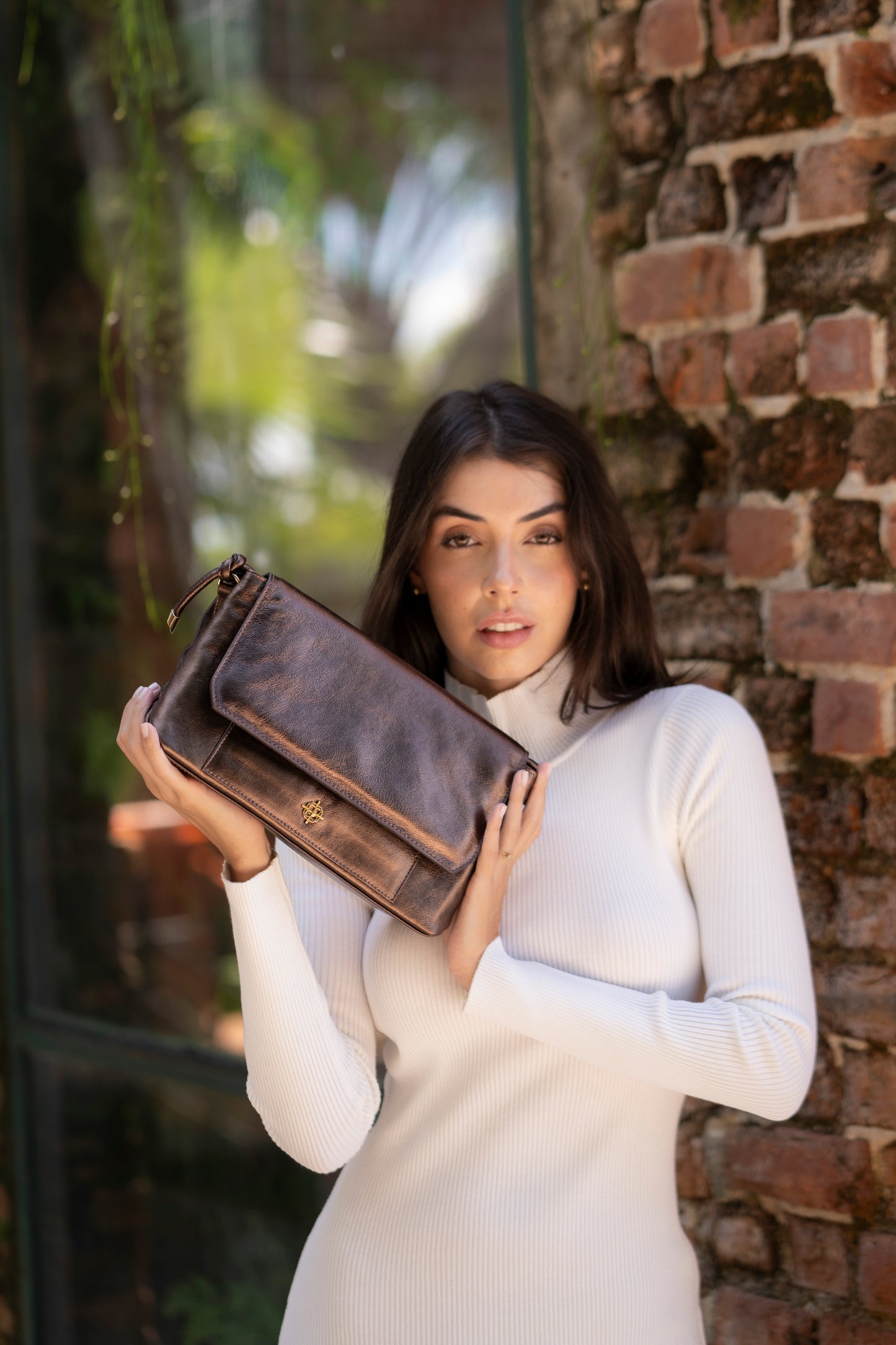 Bolsa Lucia Metalizado Minério