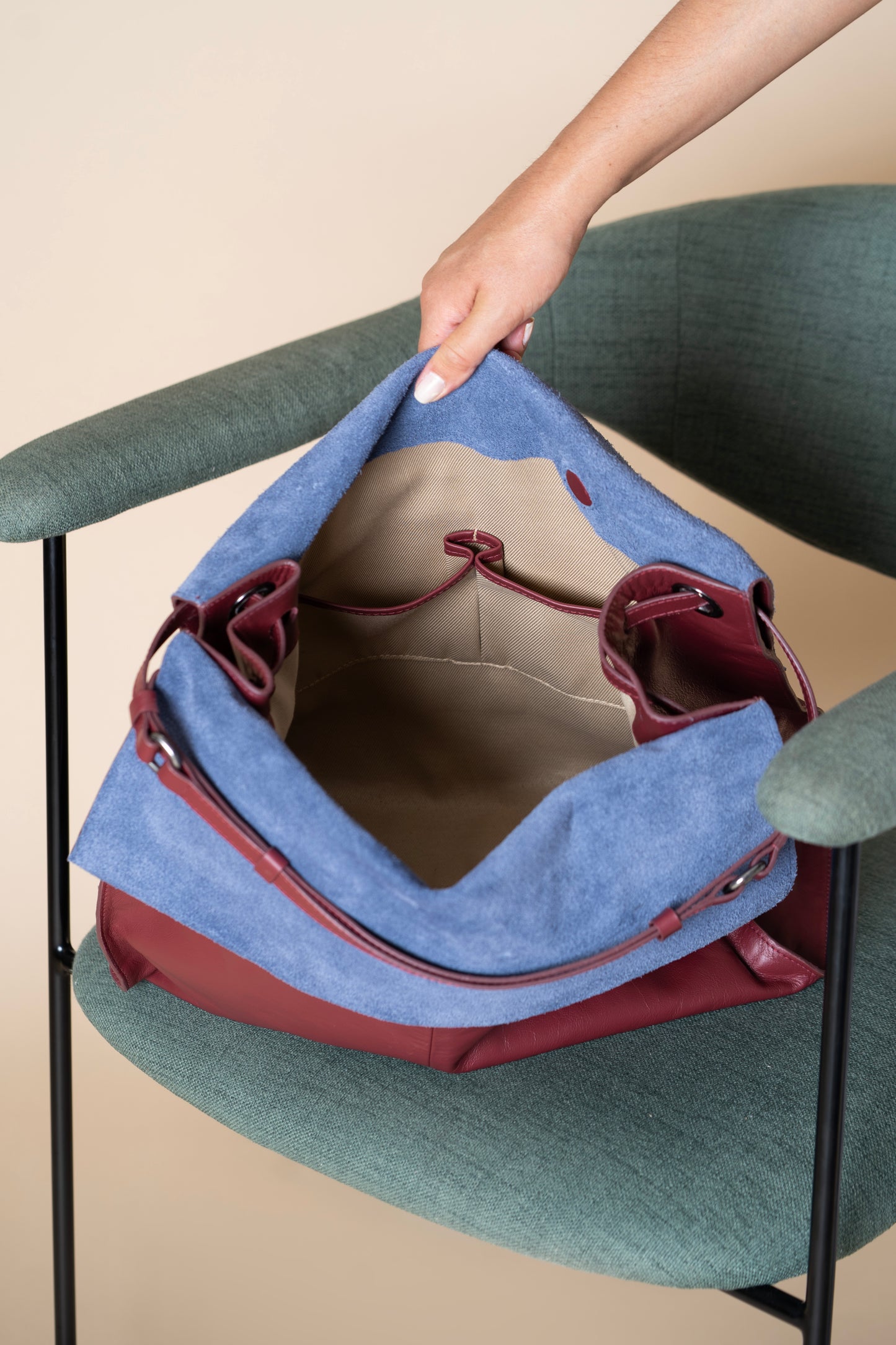 Bolsa Carmela Vermelho Óxido / Azul Profundo