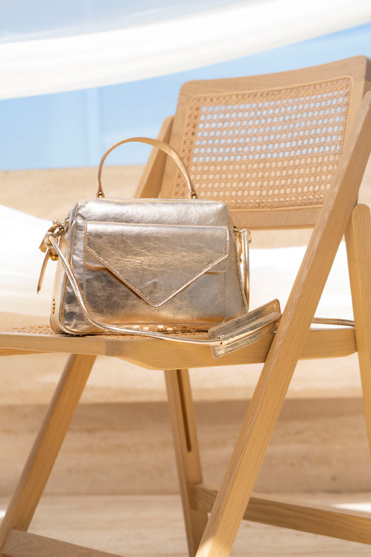 Bolsa Média Anna Metalizado Ouro Light