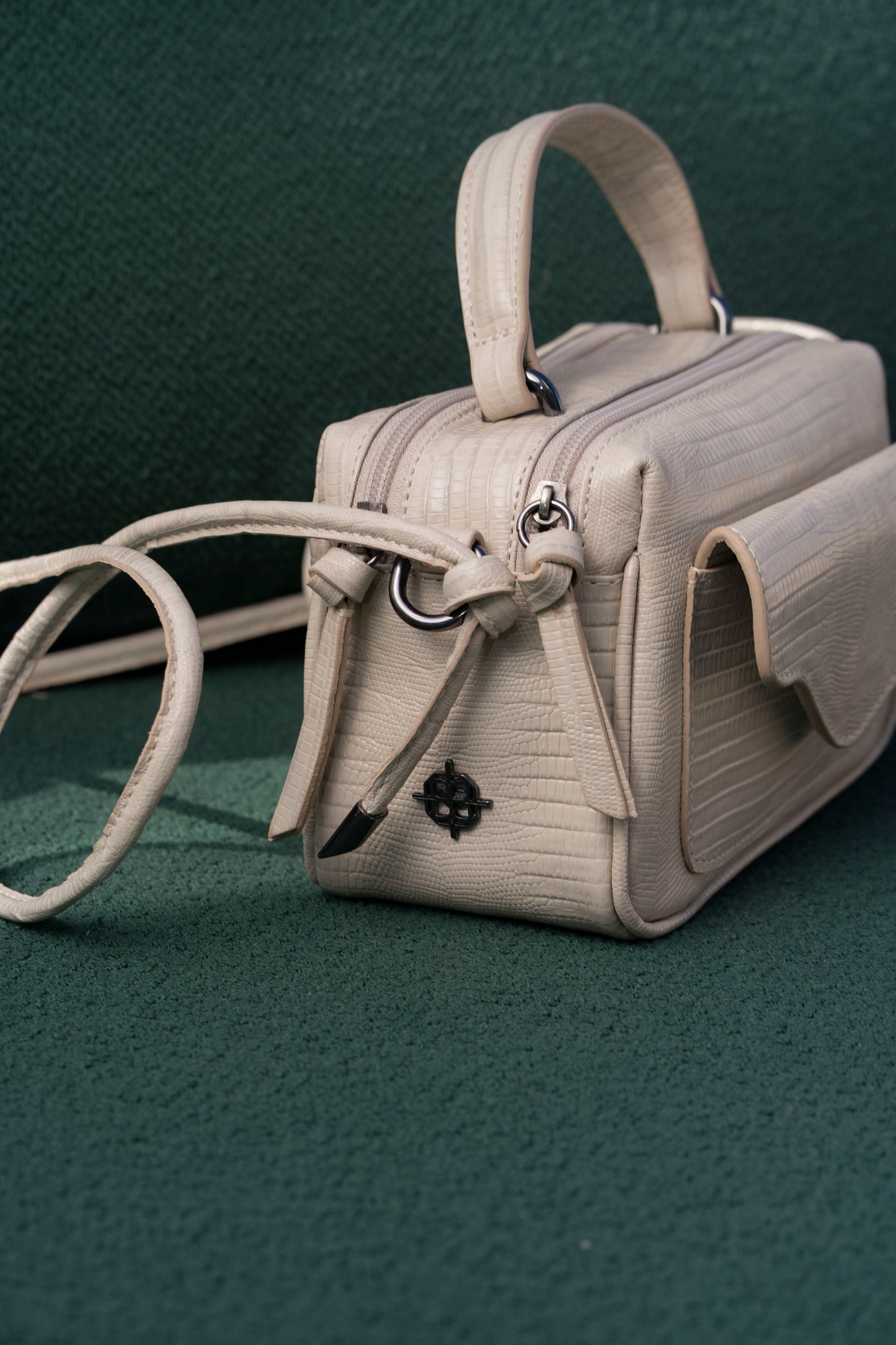 Bolsa Anninha Lezard Nevoa