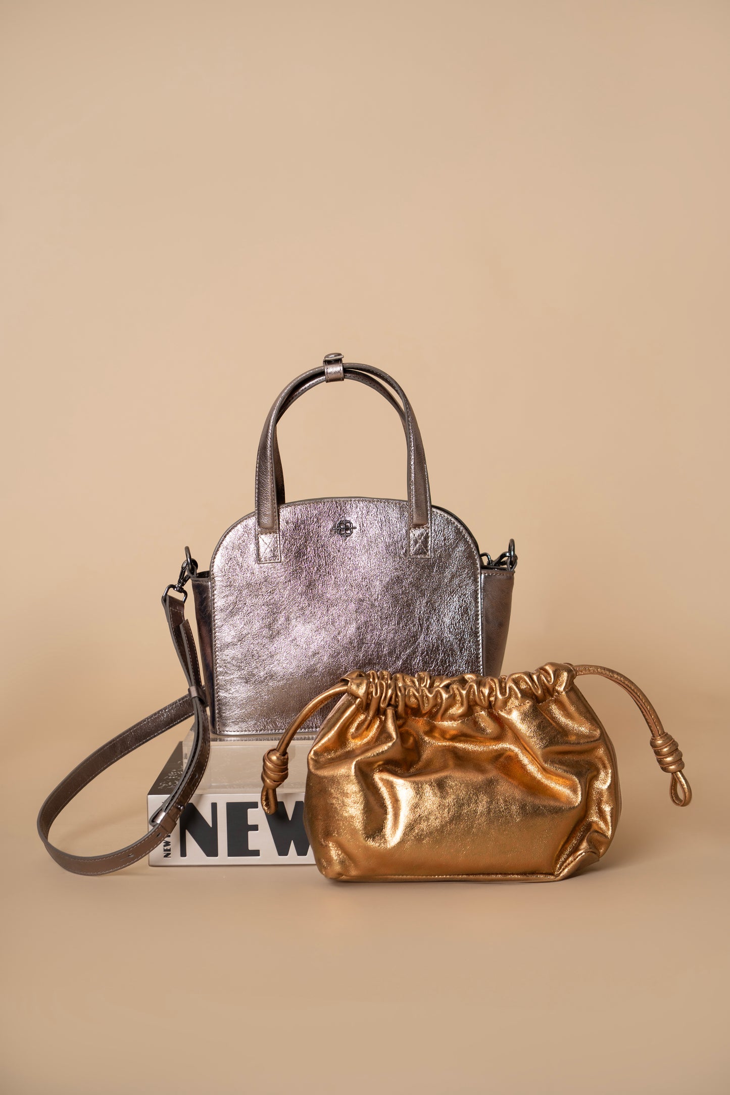 Bolsa Fiorella Metalizado Grafite / Bronze